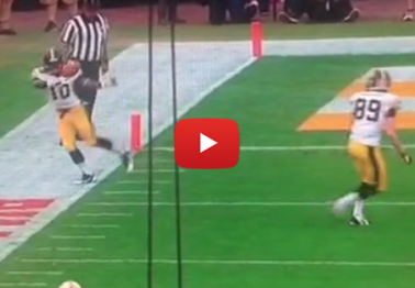 Iowa kick returner forgets how to play football, throws ball into play falling out of bounds