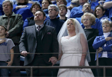 These Kentucky fans celebrated their wedding in the coolest way possible