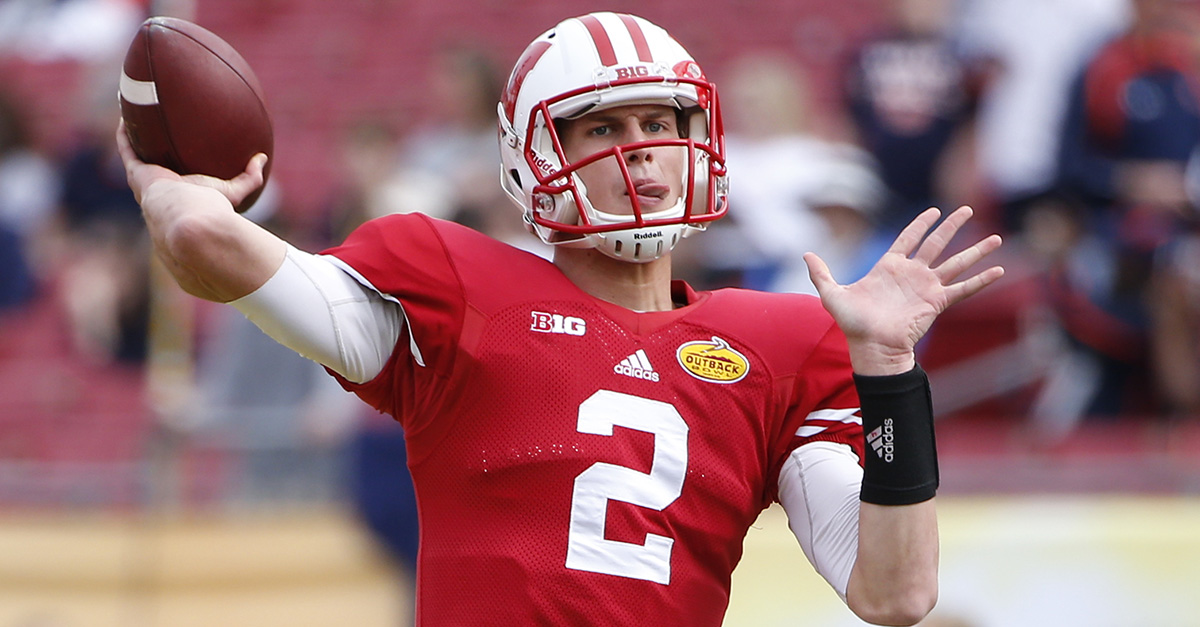 Wisconsin is sticking with Joel Stave as the starting quarterback  FanBuzz