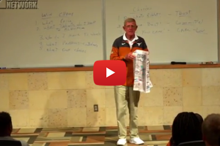 Did You Know Lou Holtz is Actually a Magician?