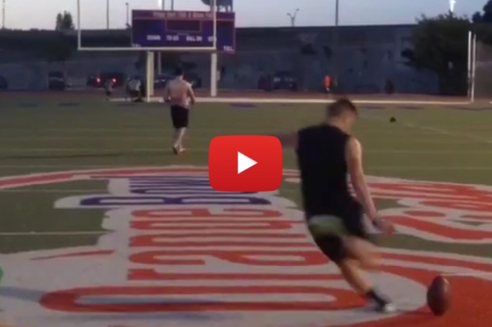 Alabama commit chips in ridiculously long field goal