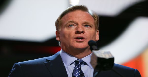 Patriots fans want Roger Goodell out of New England