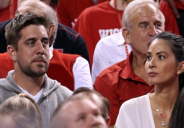Aaron Rodgers' girlfriend Olivia Munn has had it with Packers fans blaming her for the losing streak