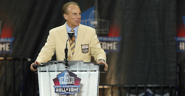 Cowboys legend Roger Staubach has come out with his surprising take on who should be Dallas’ QB