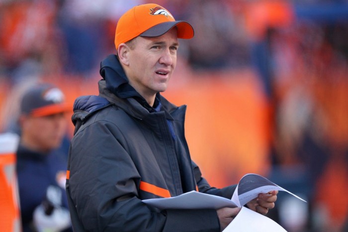 When Peyton Manning reportedly begged to be pulled from a blowout, here’s the expletive-laced response his coach gave him