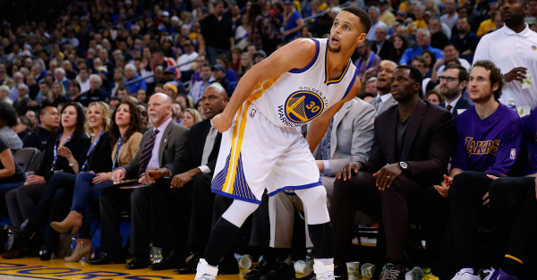 Stephen Curry takes his shot before matchup with Cleveland