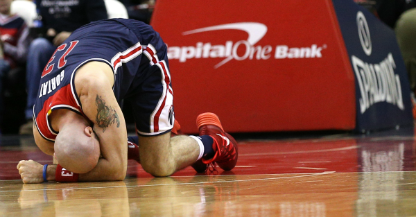Marcin Gortat takes an elbow to the ear and the result is just gross