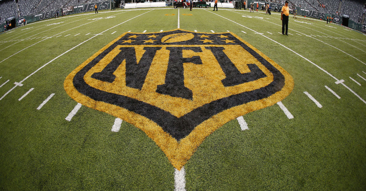 Starting next season, you'll be able to watch NFL games live on Twitter