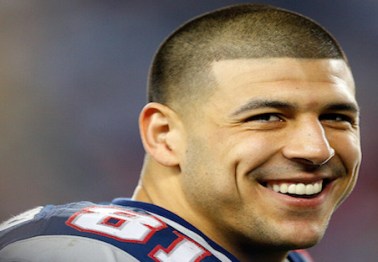 Aaron Hernandez reportedly talked up Tom Brady, threw shade at Robert Kraft in letter from jail