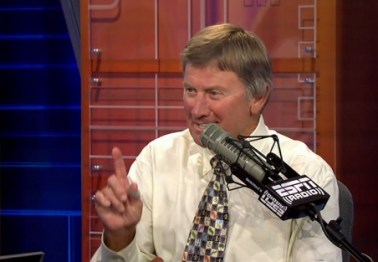 Steve Spurrier comes out of nowhere to burn LSU during press conference