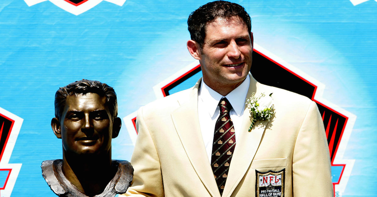 Steve Young's Insane USFL Contract Would've Lasted Until 2027 - FanBuzz