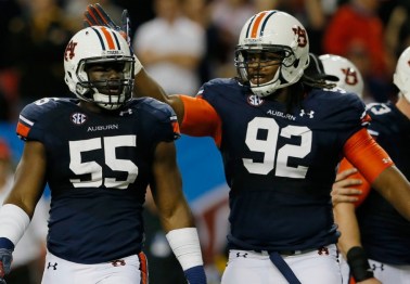 How is Auburn's defense coming along in 2016 spring practices?
