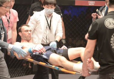 Former UFC fighter suffers nasty leg break after kicking his opponent
