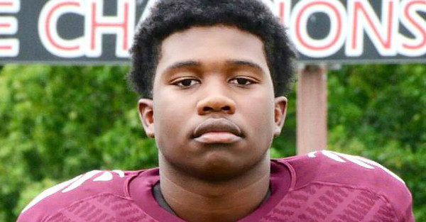 This hero football player was killed at 15 saving three women, but his heart breaking story isn’t over