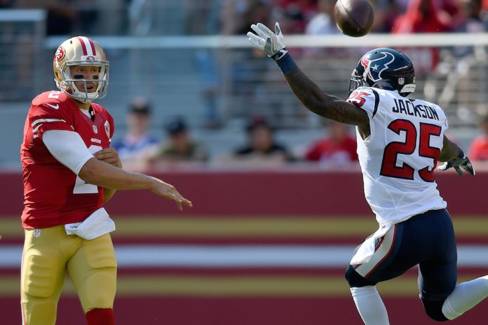 The 49ers could use a change at quarterback, but the team is sticking with Blaine Gabbert for this reason