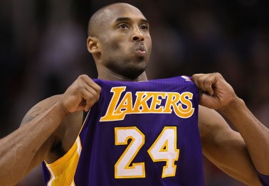 Kobe Bryant Dead at 41 in Helicopter Crash