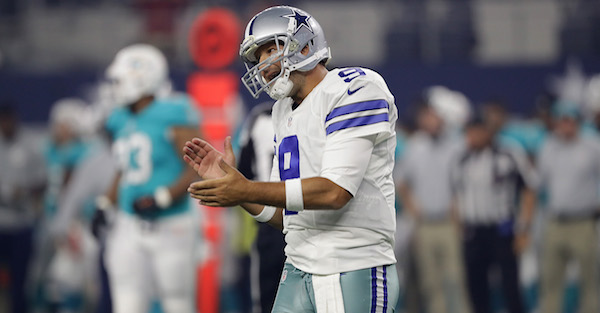 Report: Cowboys reverse course, make surprising decision on Tony Romo