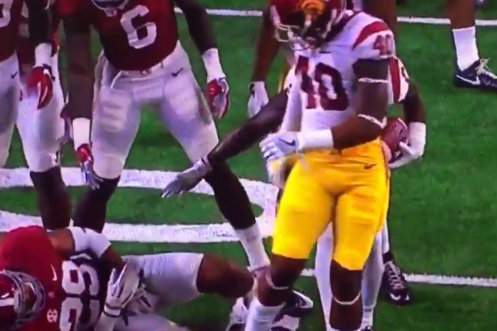 USC linebacker ejected for pathetic, dirty stomp to Bama player’s groin