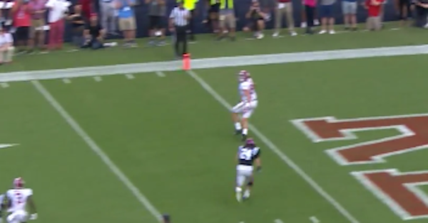 Alabama Misses Out On Huge Opportunity, Blows Wide-open Touchdown Pass ...