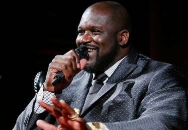 Shaq shared his thoughts on sitting through the National Anthem -- and he's not siding with Kaepernick