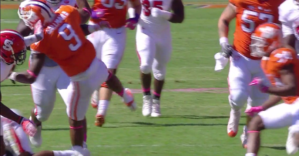 Clemson RB knocked out of game after controversial non-targeting hit