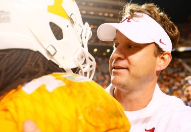 Lane Kiffin gets in on the trolling and takes shot at Tennessee's best defender