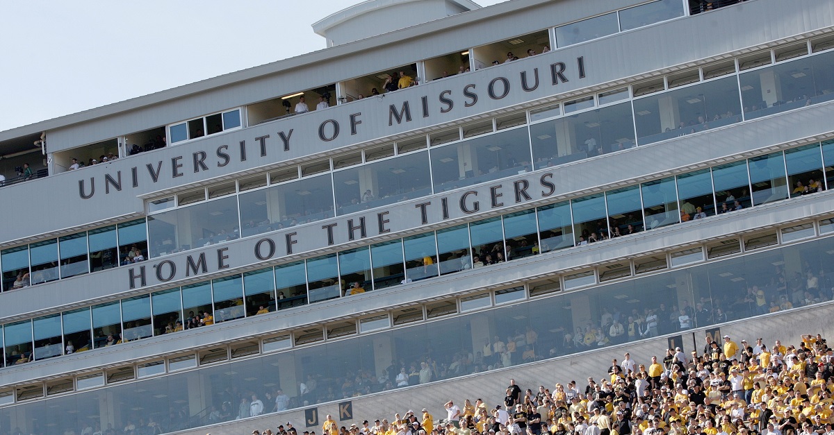 Missouri’s J-school tweets terrible joke, takes it back after MTSU beats Tigers