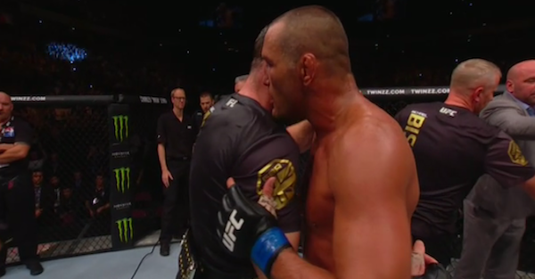 Dan Henderson retires after dropping middleweight title fight against Michael Bisping