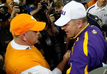 Les Miles acknowledges report that he?s been targeted for Tennessee?s coaching vacancy