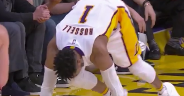 One play perfect exemplifies just how bad the miserable Los Angeles Lakers are