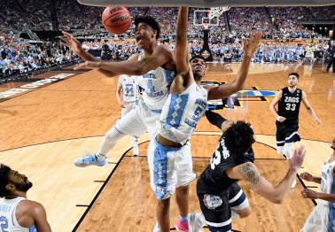 Surprising UNC star declares for NBA Draft minutes before the deadline
