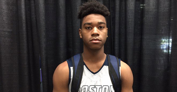 Rising forward A.J. Reeves spurns likes of Louisville and UConn in commitment