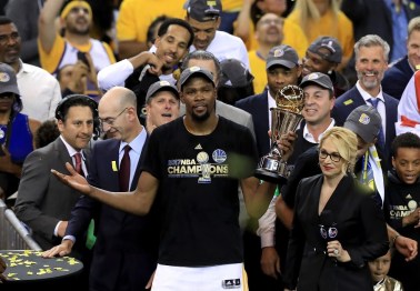 Golden State Warriors reportedly have already made a controversial decision on White House visit with Donald Trump