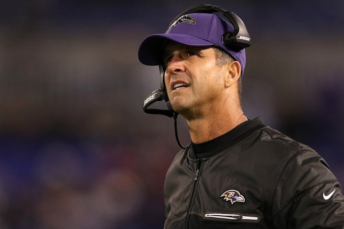 Super Bowl-winning coach gets extension despite recent lackluster seasons