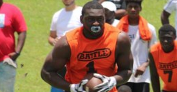 ESPN 4-star LB Robert Hicks passes up on hometown offer for in-conference commitment