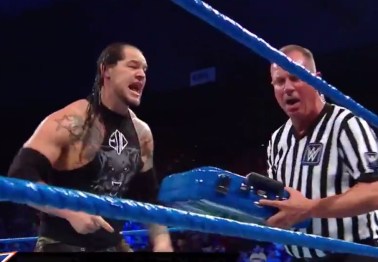 SmackDown Live shockingly ends with a Money in the Bank cash in