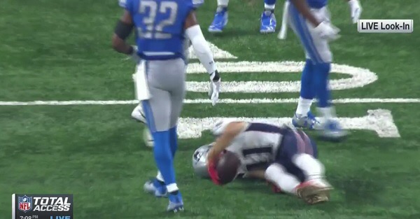 One of the Patriots’ top players carted off after a knee injury
