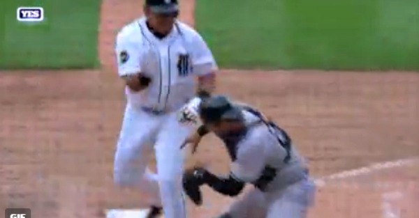 Wild brawl erupts during Yankees-Tigers game with former MVP throwing punches