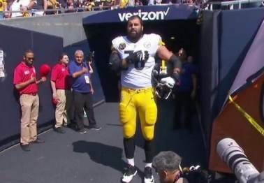 Only one member of the Pittsburgh Steelers stood for the national anthem on Sunday