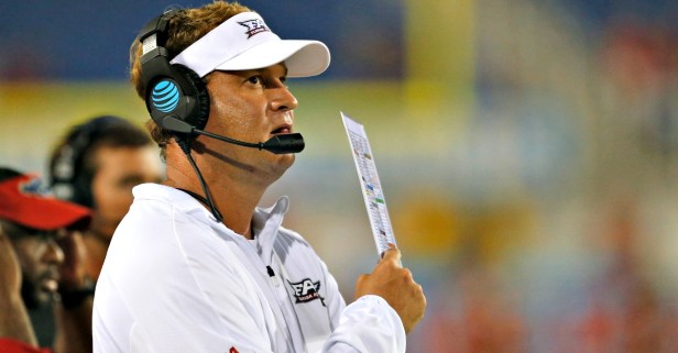 Lane Kiffin’s team reportedly loses standout player due to “scary medical condition”