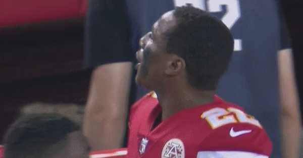 Two-time Pro Bowler appears to yell expletive into crowd after giving up touchdown
