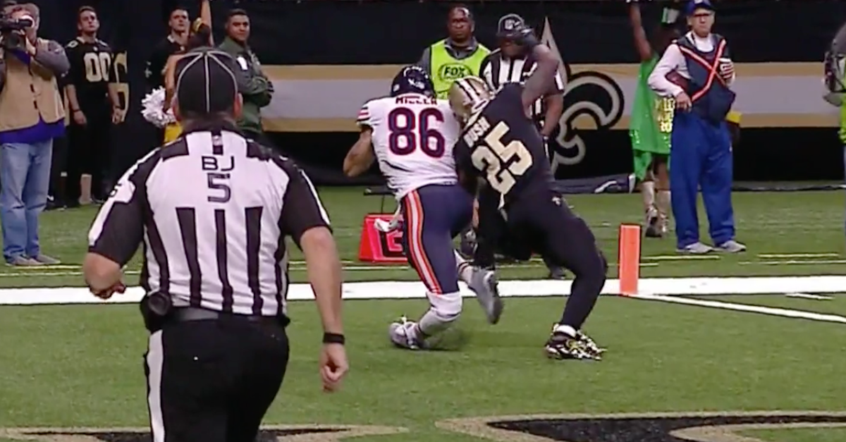 Zach Miller catches touchdown, suffers gruesome injury, has his