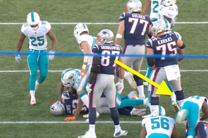 Dolphins defender ejected after throwing a punch at Patriots player