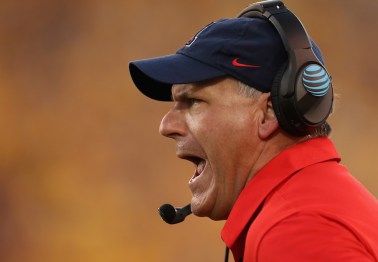 Pac-12 head coach could suddenly be fired after poor finish to season