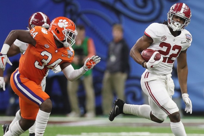 ESPN analyst calls one former five-star RB an “Adrian Peterson type of player”