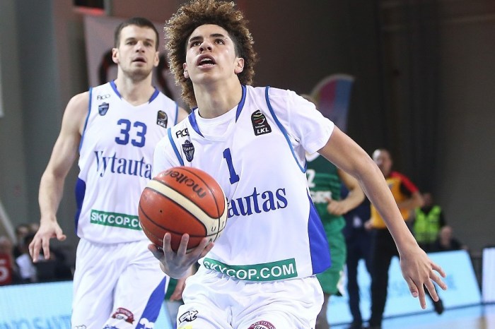 LaMelo Ball makes history for American basketball players in his first game as a pro