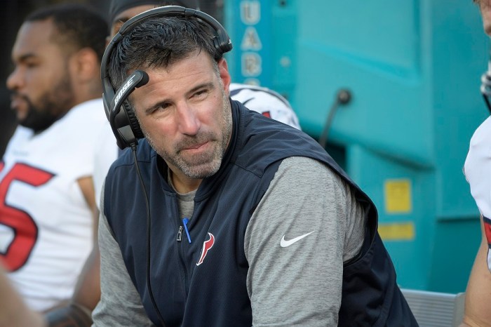 Report: New Titans coach Mike Vrabel could be stealing one of Ohio State’s top coaches