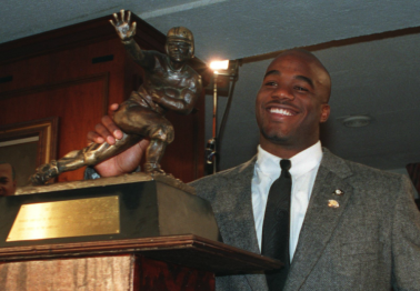 Deceased Heisman winner's trophy auctioned off at record price