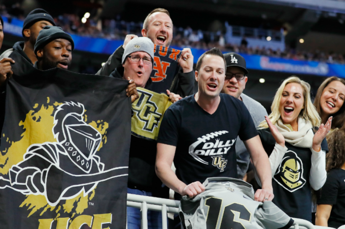 UCF fans get clever, throw down the challenge to Alabama