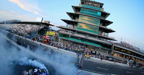 Analyst says letting NASCAR drivers into IMS Hall of fame is ‘spitting in the face of tradition